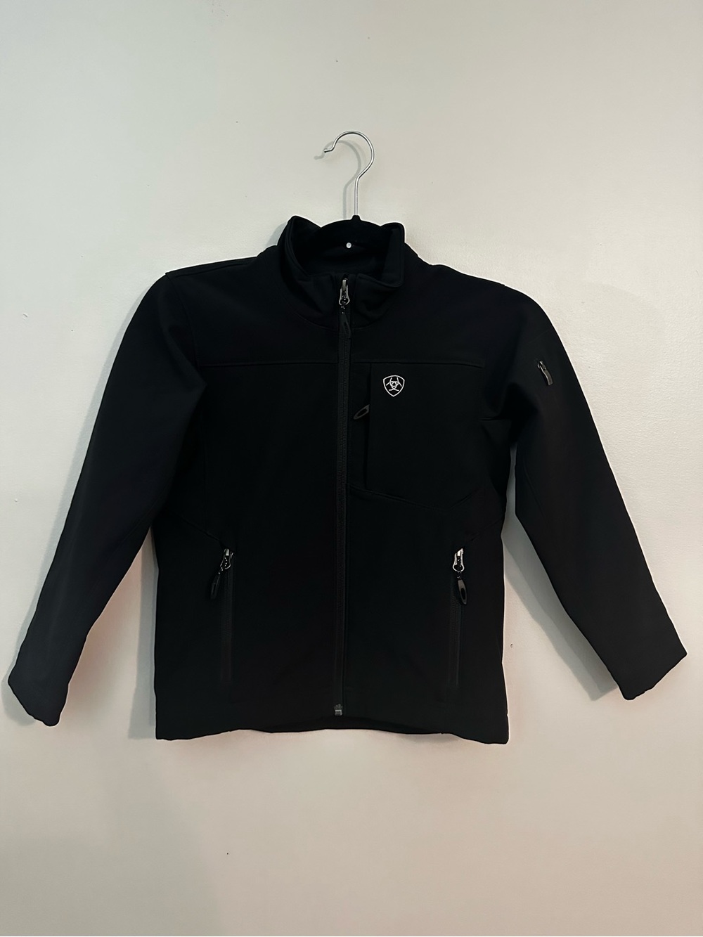 NWOT ARIAT BOYS' 2.0 SOFTSHELL
PERFORMANCE STRETCH JACKET - Picture 5 of 12